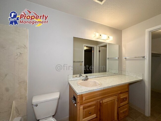 Building Photo - 5575 W. Franklin St.