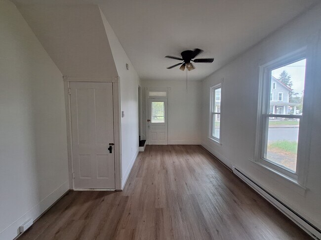 Building Photo - 48 N Fayette St