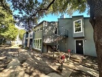 Building Photo - 9696 Walnut St