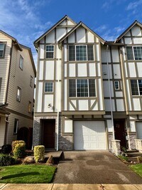 Building Photo - River Terrace townhome $500.00 off first month of rent!