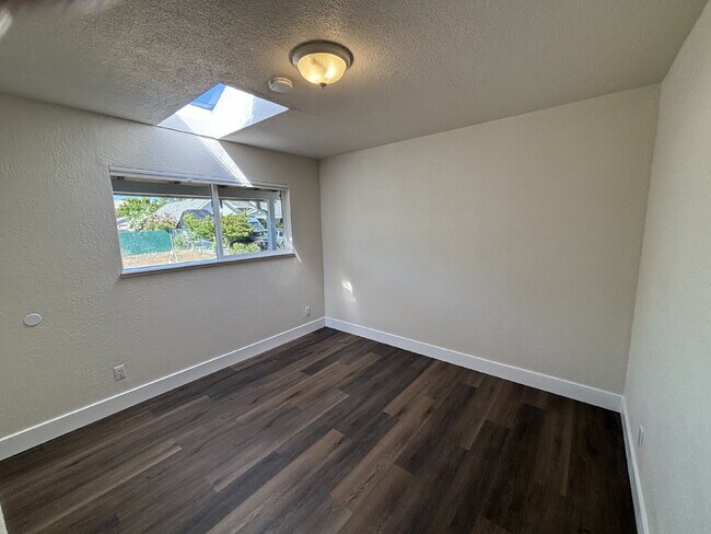 Building Photo - Completely Renovated Concord Retreat: Cozy...
