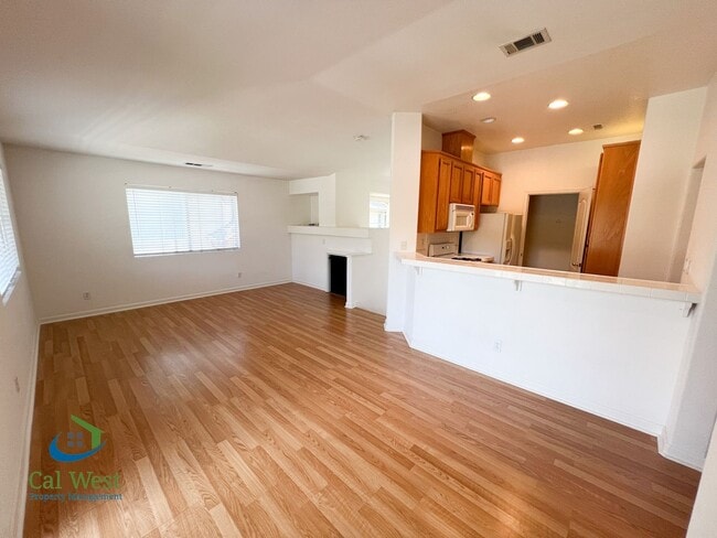 Building Photo - $3395 - 2BD/2BA Beautiful Palmia Condo Near Cottle Road & 85 Available Now!