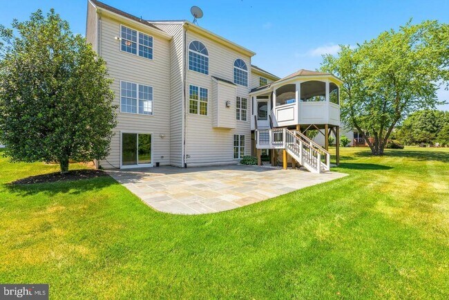 Building Photo - 21916 Bellair Ct