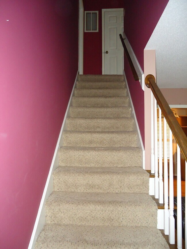 Building Photo - 805 Durango Ct