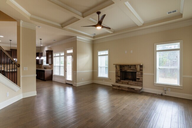 Building Photo - 1037 Dietrich Ln