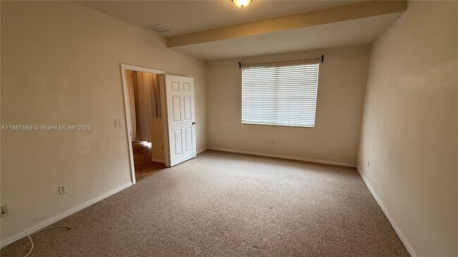 Building Photo - 5866 Hampton Hills Blvd