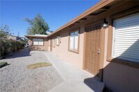 Building Photo - 2608 E Mesquite Ave