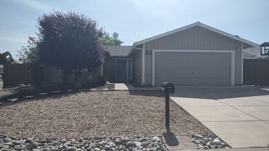 Building Photo - 4111 Ozro Ct