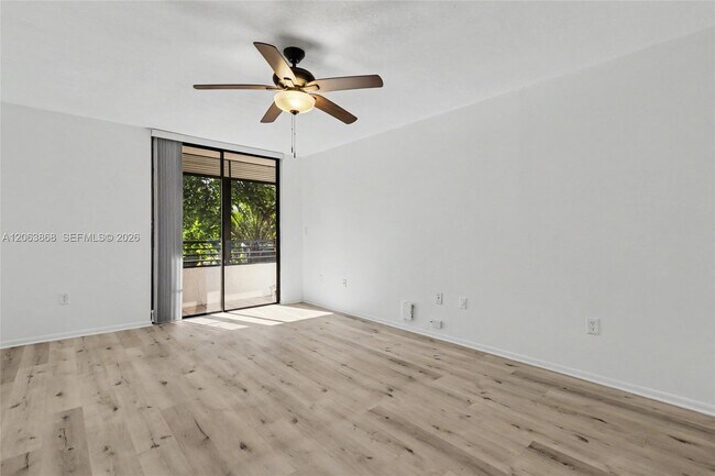Building Photo - 1410 Sheridan St