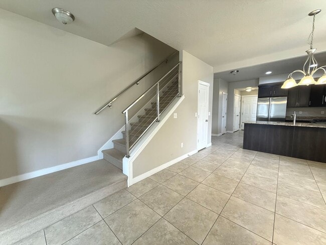 Building Photo - AVAILABLE JULY 1ST | 3 BED | 2.5 BATH | $2,295/MO