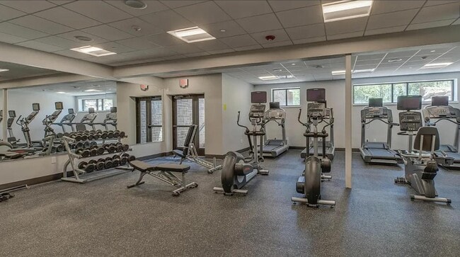 Building Photo - 3075 N Spurway Dr