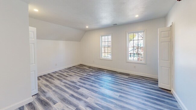 Building Photo - 116 Malvern Rd