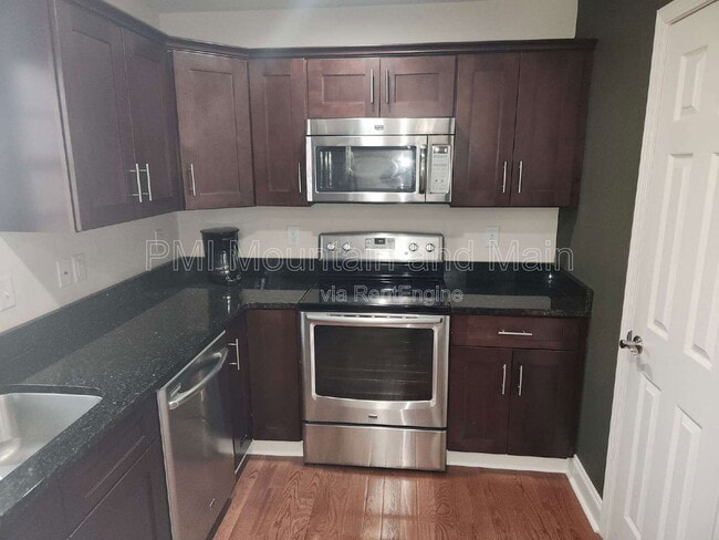 Building Photo - 52 Kirby Rd