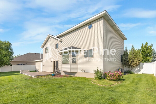 Building Photo - 3635 Tuscany Dr