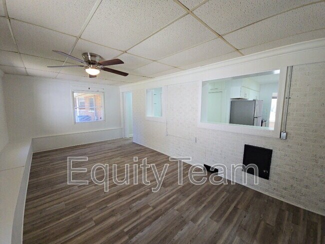 Building Photo - 619 Storms Rd