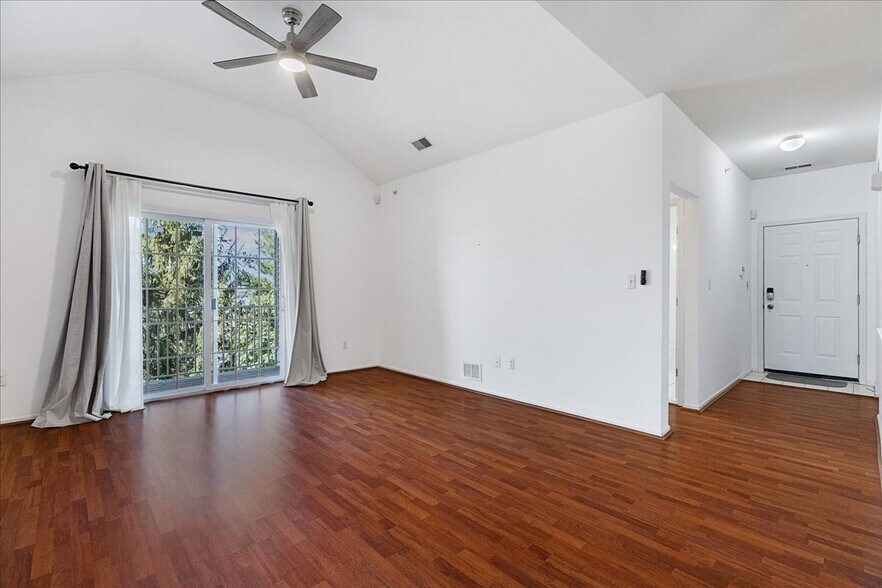 Building Photo - 932 Del Negro Ct