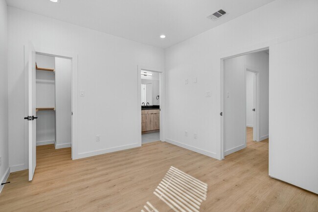 Building Photo - 1016 Patton St