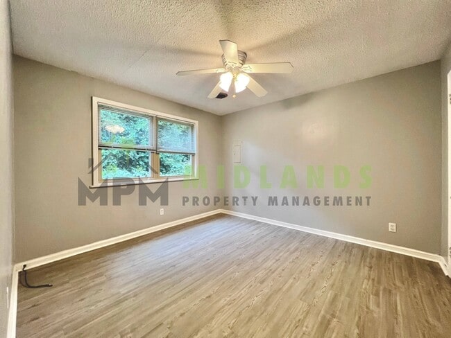 Building Photo - 623 Henderson St