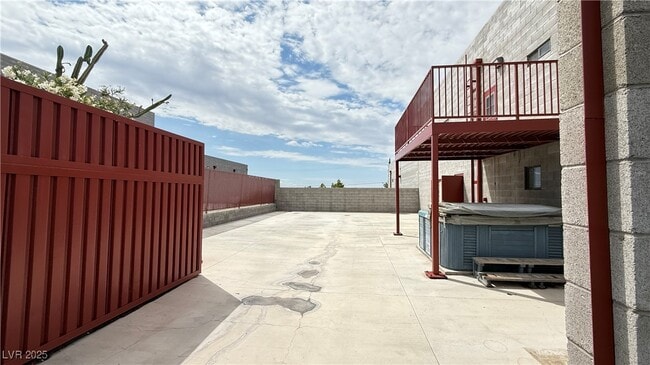 Building Photo - 1613 Carse Dr