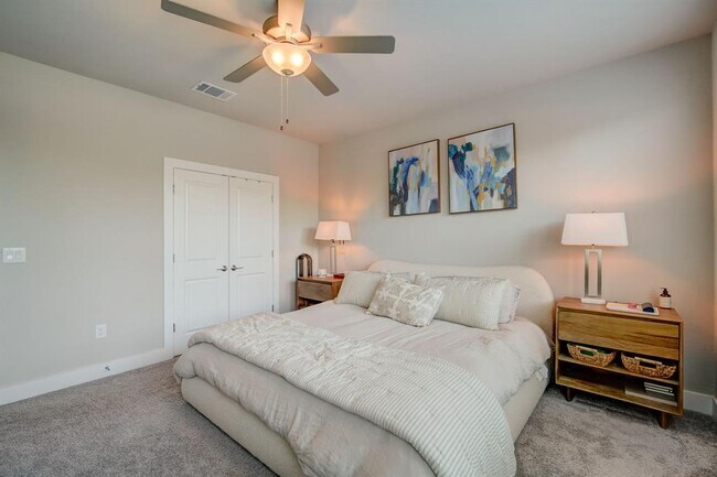 Building Photo - 5407 Jason Dr