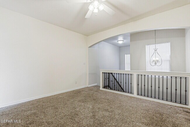 Building Photo - 3150 N Yarbrough Dr