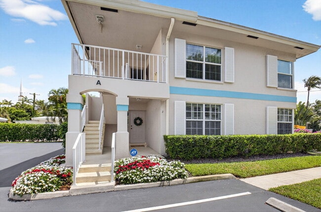 Building Photo - 75 Venetian Dr