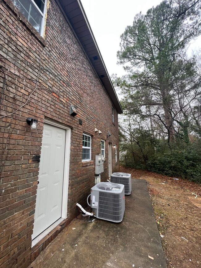 Building Photo - 435 30th Pl