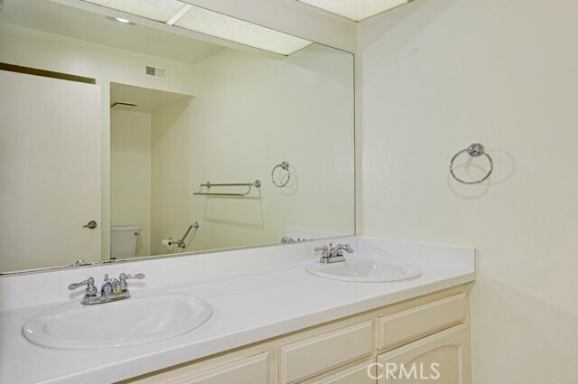 Building Photo - 5373 Avenida Sosiega