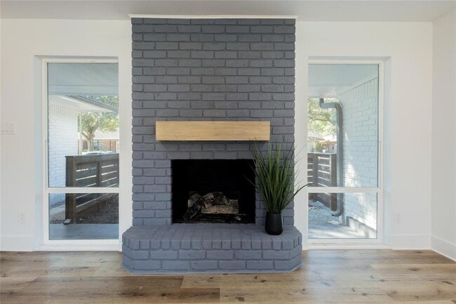 Building Photo - 10819 Oasis Dr