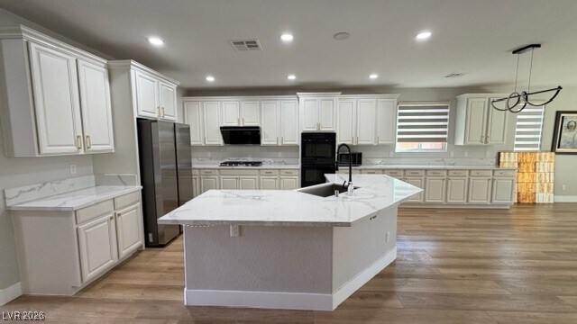 Building Photo - 7241 Summer Grove Ave