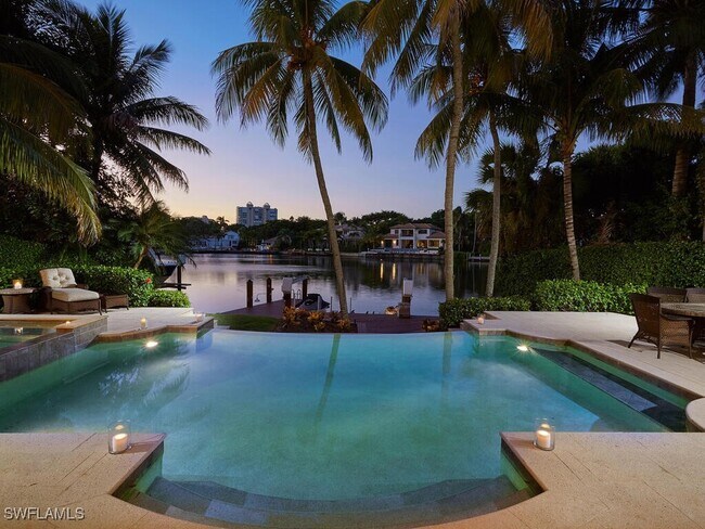 Building Photo - 377 Pirates Bight