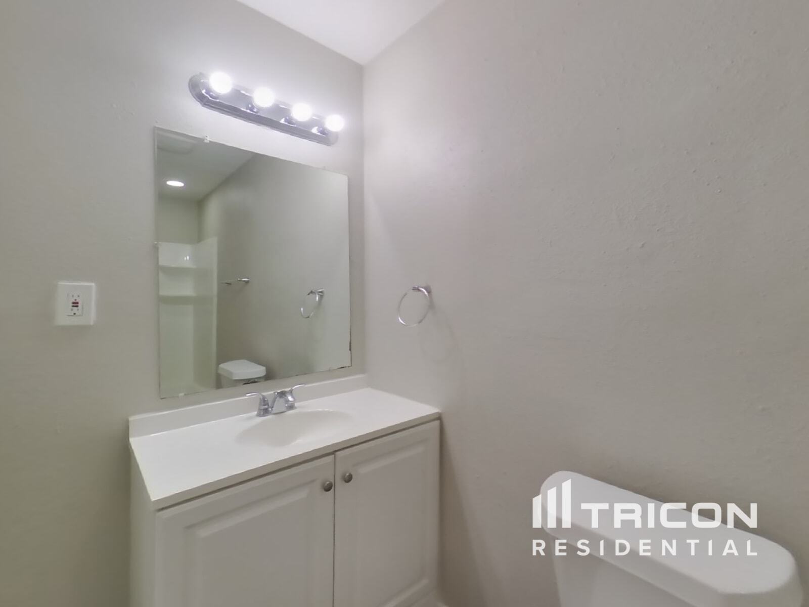 Building Photo - 21114 Southern Colony Ct