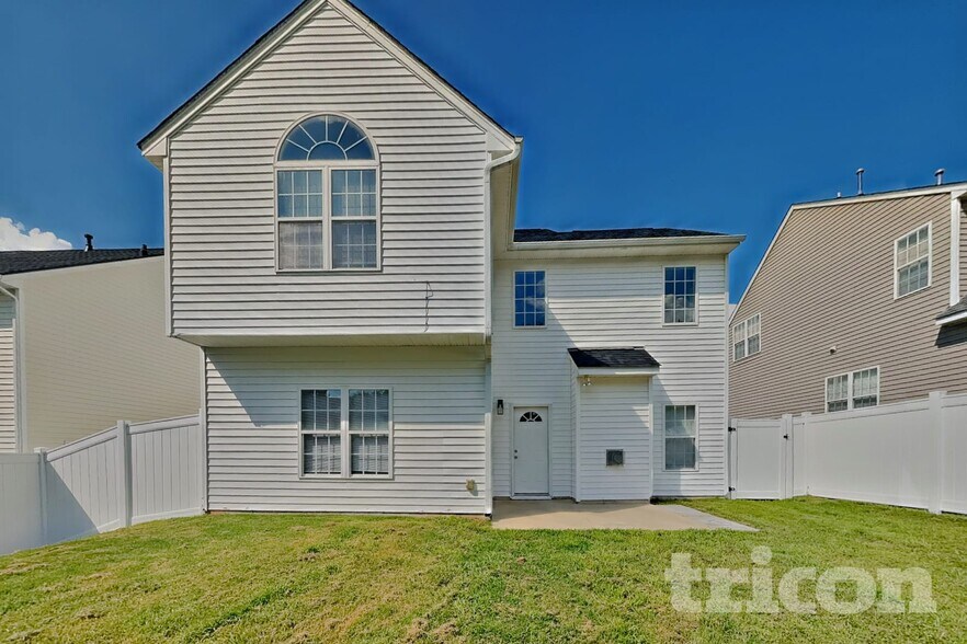 Building Photo - 5224 Anchorage Way