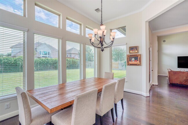 Building Photo - 6318 Sunstone Falls Ln