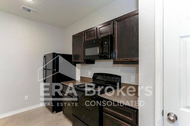 Building Photo - 2328 Duntov Dr