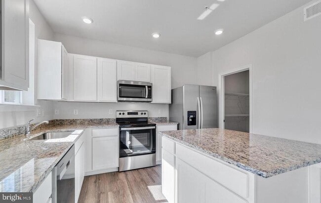 Building Photo - 328 Gatehouse Pl