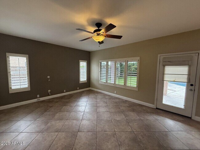 Building Photo - 6079 W Irma Ln