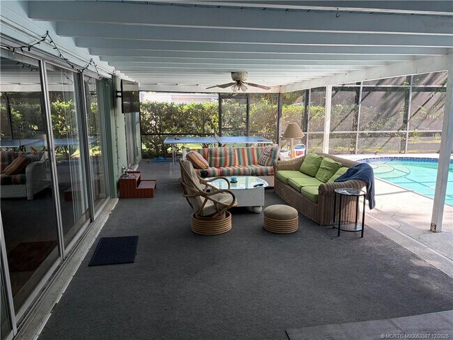 Building Photo - 1346 NW Pine Ridge Trail