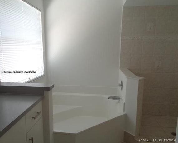 Building Photo - 3013 Woodlands Dr
