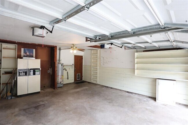 Building Photo - 4018 Nenana Dr
