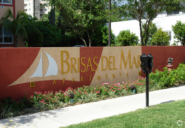 Building Photo - Brisas Del Mar Apartments