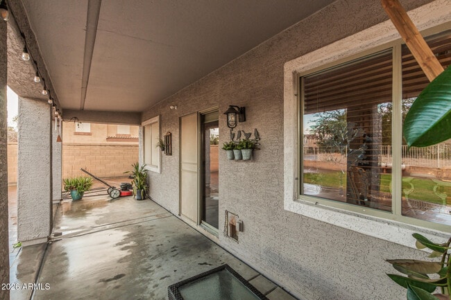 Building Photo - 11114 W Pierson St