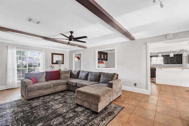 Building Photo - 19610 Forest Fern Dr