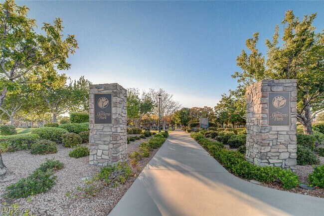 Building Photo - 10249 Wisteria Hills Ct