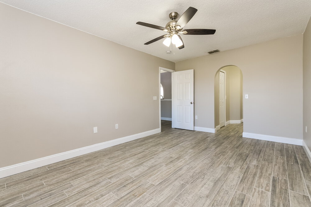 Building Photo - 16213 Wilkinson Dr