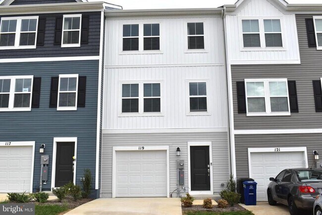 Building Photo - 119 Brashear Ct