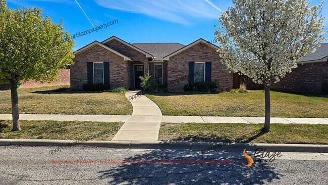 Primary Photo - Preleasing - Lovely 3 Bedroom home in Trad...