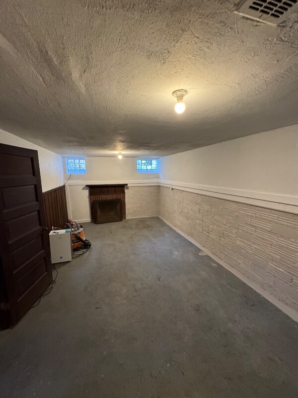 Building Photo - 3518 Radcliffe Rd