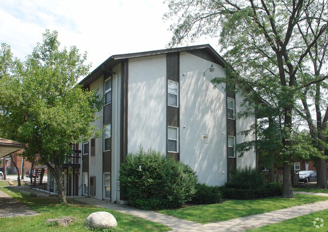 Primary Photo - 60 Mcmillen Ave