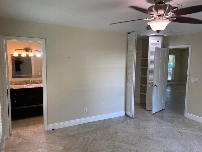 Building Photo - 1435 Wyn Cove Dr